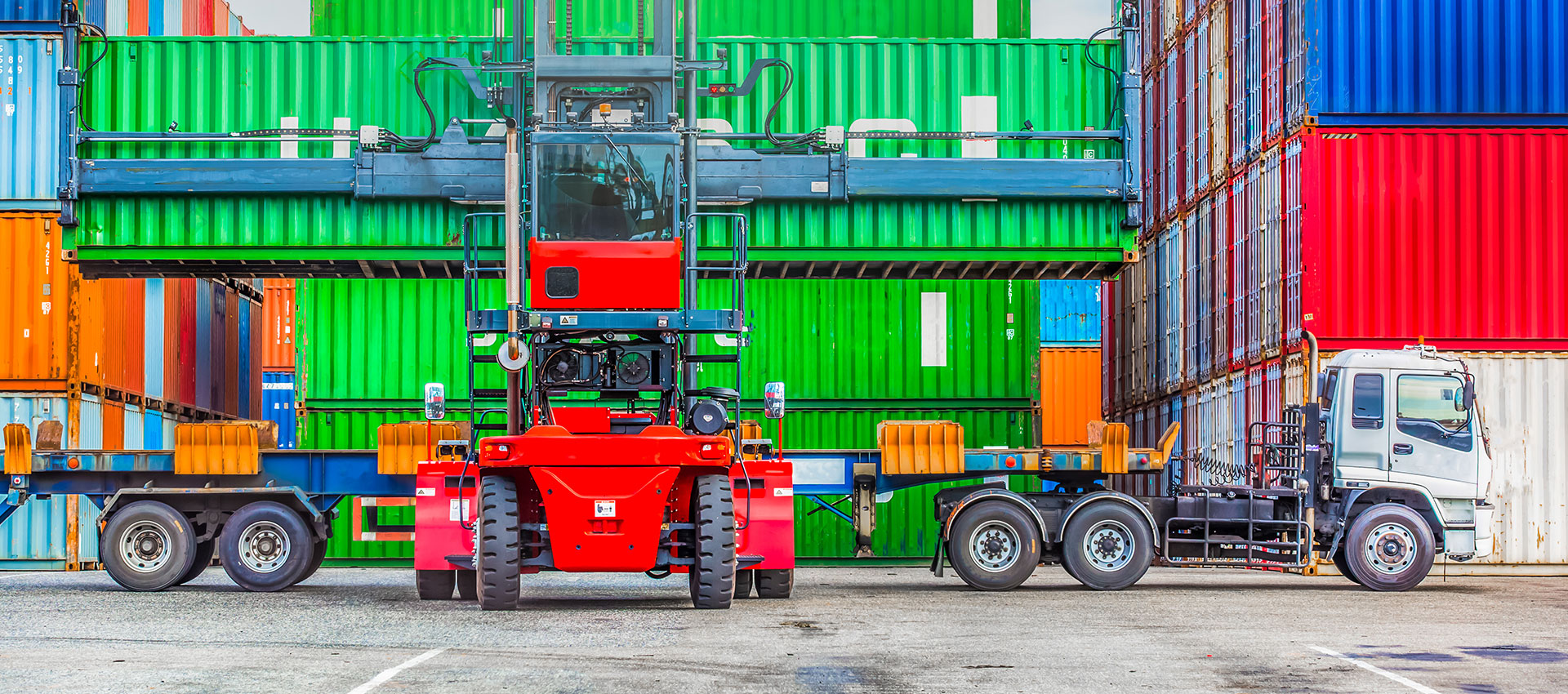 truck shipping containers